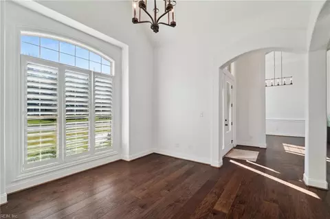 Entry Way - 300 Scone Castle Loop, Chesapeake, VA 23322 photo 2 of 4
