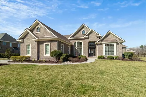 300 Scone Castle Loop, Chesapeake, VA 23322