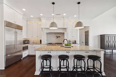 Kitchen - 300 Scone Castle Loop, Chesapeake, VA 23322 photo 2 of 6