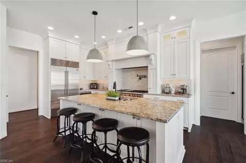Kitchen - 300 Scone Castle Loop, Chesapeake, VA 23322 photo 1 of 6