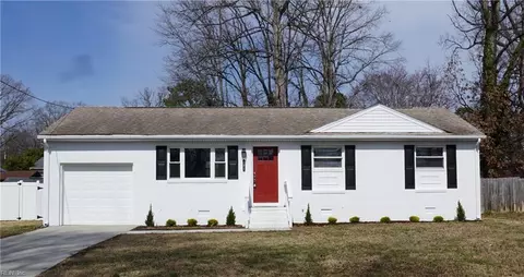 121 Ruston Dr, Newport News, VA 23602