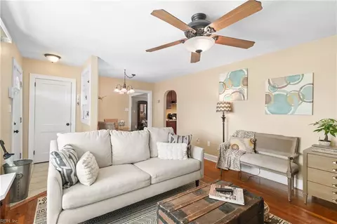 1810 Broadstreet Rd, Hampton, VA 23666 photo 9