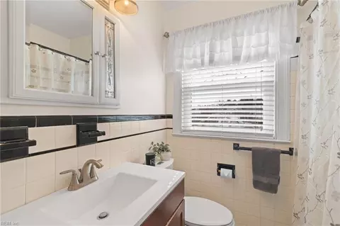 1810 Broadstreet Rd, Hampton, VA 23666 photo 26