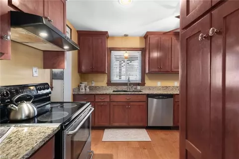 1810 Broadstreet Rd, Hampton, VA 23666 photo 12