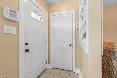 1810 Broadstreet Rd, Hampton, VA 23666 photo 5
