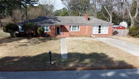 3025 Sterling Point Dr, Portsmouth, VA 23703