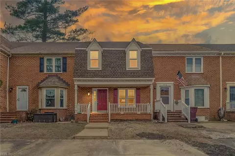 336 Faire Chse Chase, Chesapeake, VA 23322