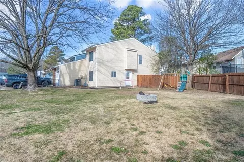 5916 Blackpoole Ln, Virginia Beach, VA 23462