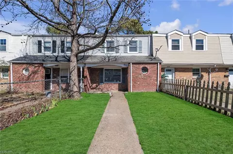 606 Redkirk Ln, Virginia Beach, VA 23462