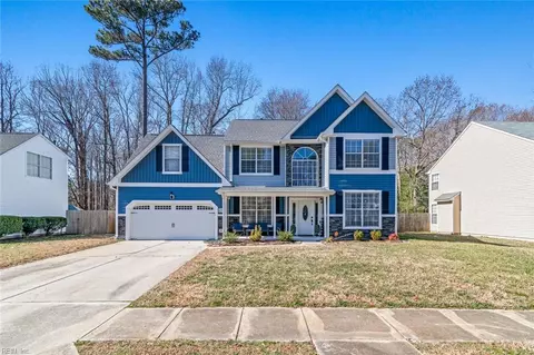 2242 Ships Xing, Chesapeake, VA 23323