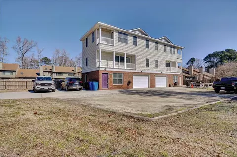 222 S Birdneck Rd, Virginia Beach, VA 23451