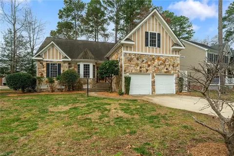 13394 Chesapeake Pl, Carrollton, VA 23314