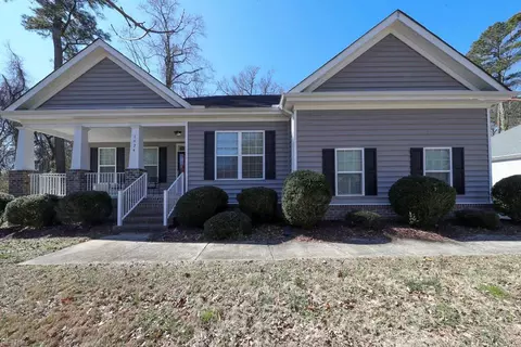 1524 Jolliff Rd, Chesapeake, VA 23321