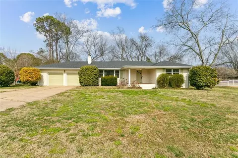 5100 Bellamy Manor Dr, Virginia Beach, VA 23464