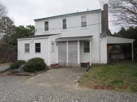 8664 Field Family Ln, Gloucester, VA 23061