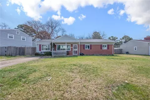 4905 Westgrove Rd, Virginia Beach, VA 23455