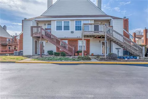 5017 Gatehouse Way, Virginia Beach, VA 23455