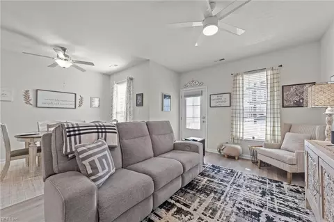 1526 Auckland Ct, Newport News, VA 23608