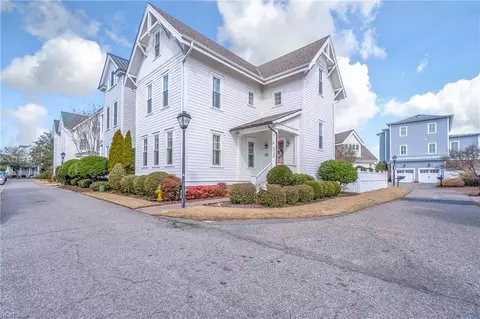 4530 Maiden Ln, Norfolk, VA 23518