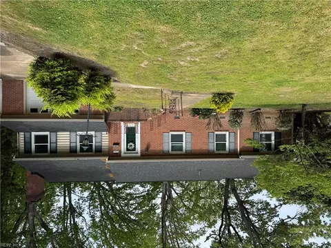 536 Hallmark Dr, Newport News, VA 23606