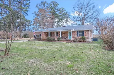 2530 Bugle Dr W, Chesapeake, VA 23321