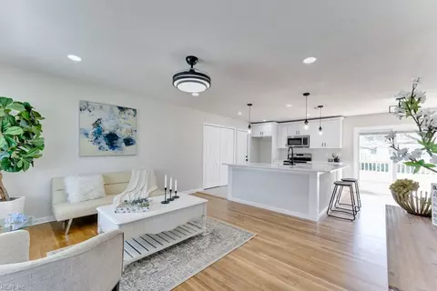 Living - 4110 Wake Ave, Chesapeake, VA 23324 photo 1 of 1