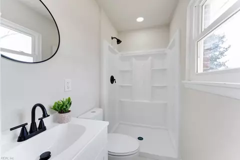 Bath - 4110 Wake Ave, Chesapeake, VA 23324 photo 1 of 3