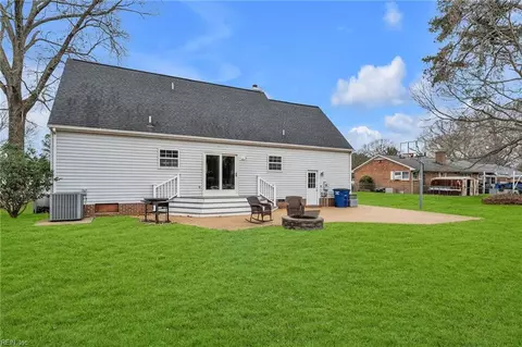 7494 Tyndall Dr, Gloucester Point, VA 23062 photo 21