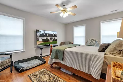 7494 Tyndall Dr, Gloucester Point, VA 23062 photo 10
