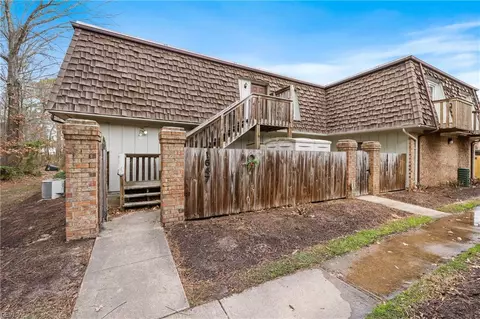 1647 Ocean Bay Dr, Virginia Beach, VA 23454