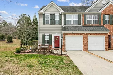 321 Daniels Dr, Yorktown, VA 23690