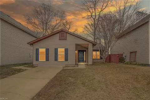 677 Pinebrook Dr, Virginia Beach, VA 23462