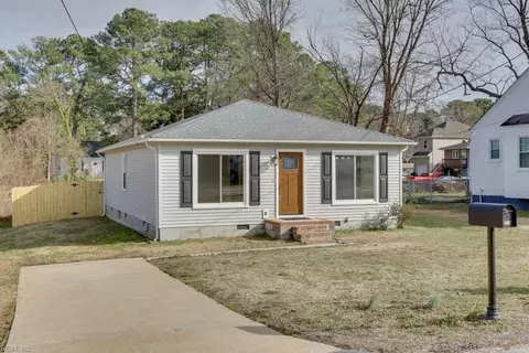 504 Wingfield Ave, Chesapeake, VA 23325