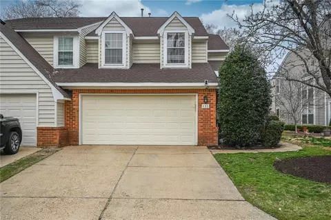 131 Spoon Ct, Yorktown, VA 23693
