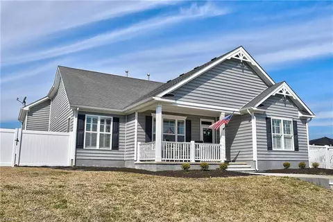 2716 Gaston Ln, Virginia Beach, VA 23456