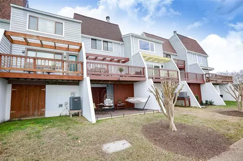 216 Mill Point Dr, Hampton, VA 23669 photo 17