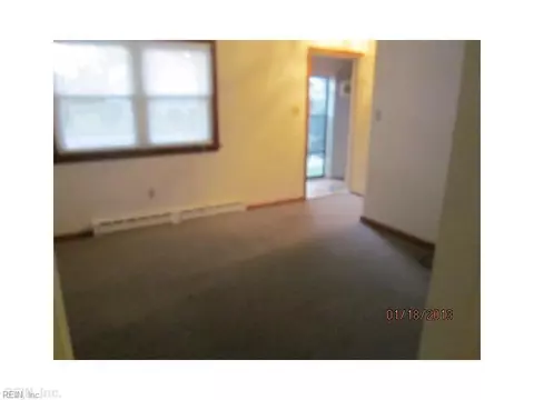 2402 Spruce St, Norfolk, VA 23501 photo 4