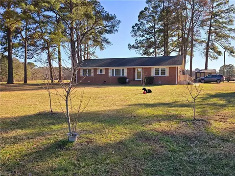 5049 Exeter Dr, Suffolk, VA 23434