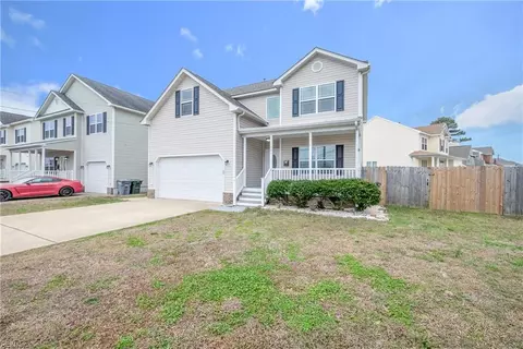 321 Maplewood St, Hampton, VA 23669