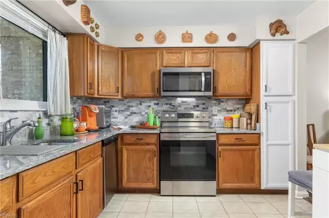 747 Alder Cir, Virginia Beach, VA 23462