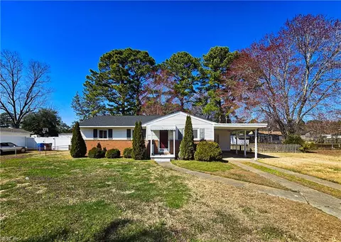 404 Oaklette Dr, Chesapeake, VA 23325