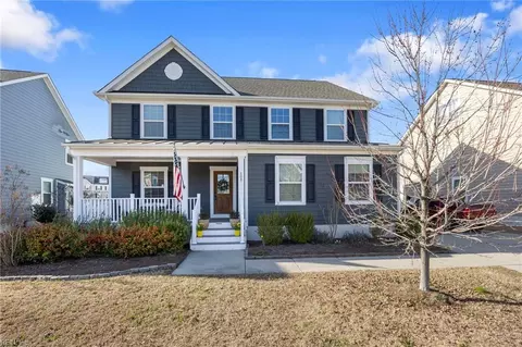 808 Canoe St, Chesapeake, VA 23323
