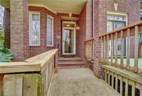3216 Huntwick Ln, Virginia Beach, VA 23451