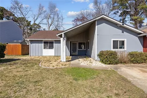 1240 Eaglewood Dr, Virginia Beach, VA 23454
