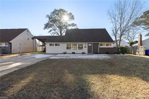 1825 Hartford Dr, Norfolk, VA 23518