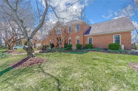 1249 Hartford Dr, Virginia Beach, VA 23464