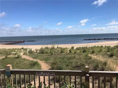 910 E Ocean View Ave #25, Norfolk, VA 23503