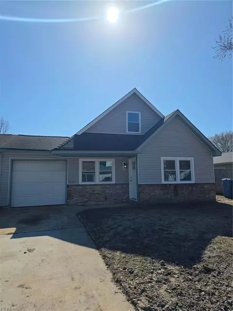 3377 Woodburne Dr, Virginia Beach, VA 23452