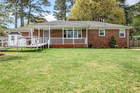 5133 S Lake Rd, Virginia Beach, VA 23455