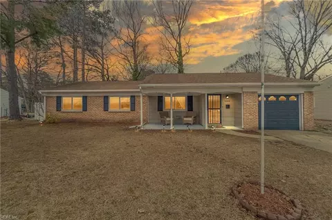 3204 Lakecrest Rd, Virginia Beach, VA 23452